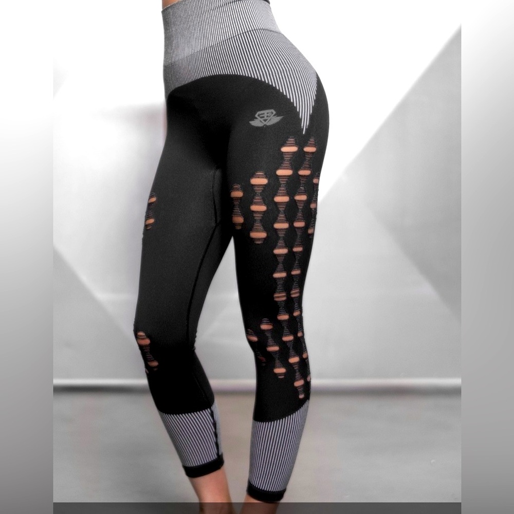 Engineered Life BIA Delicate Seamless Legging High Waist BLACK & WHITE NWT SZ M
